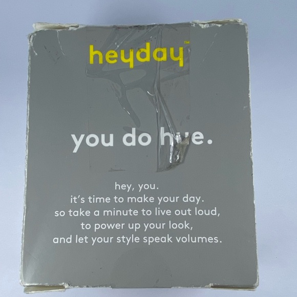 Heyday Earbud Case Covers for AirpodsGen3 w/ Ring Clip, Lounging People NWT - Picture 4 of 4